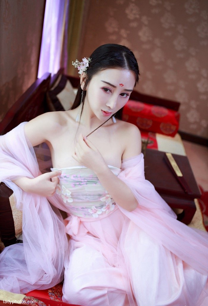 Live spring palace! Sexy queen Zou Jingjing shows her desire - 2