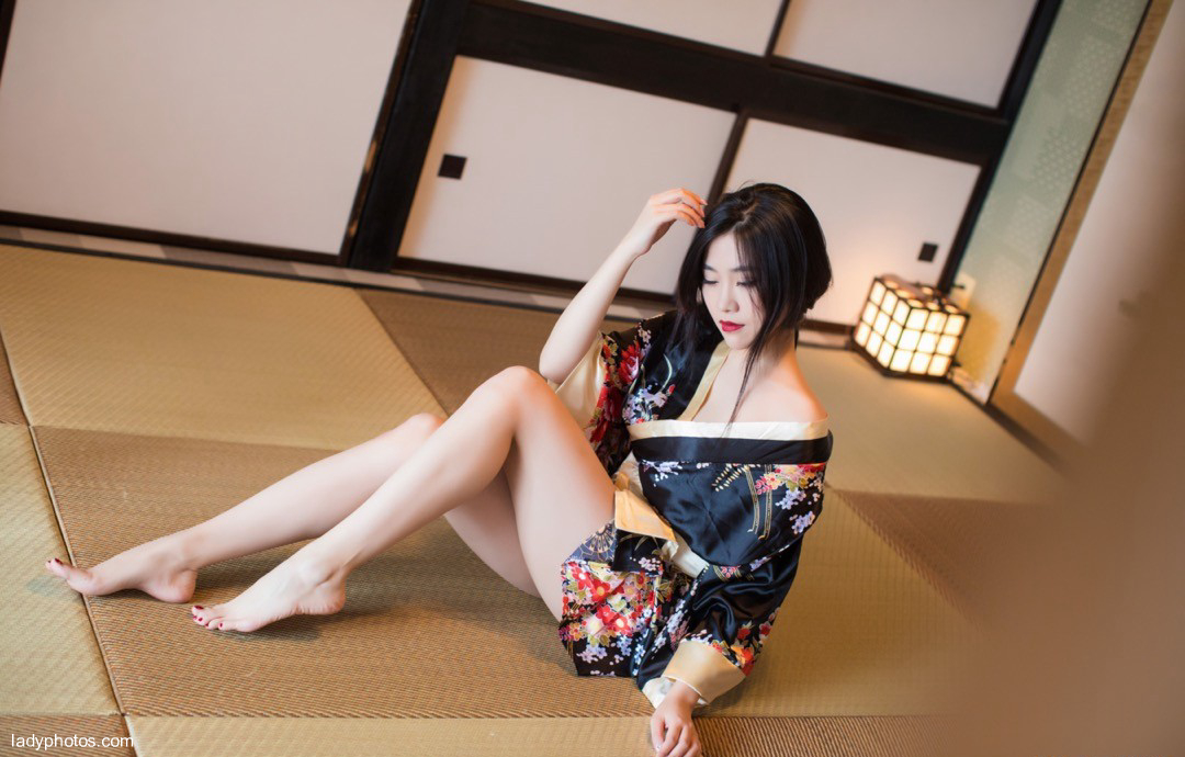 Kimono vs professional dress temperament goddess promises Sabrina crisp breasts and beautiful legs - 4