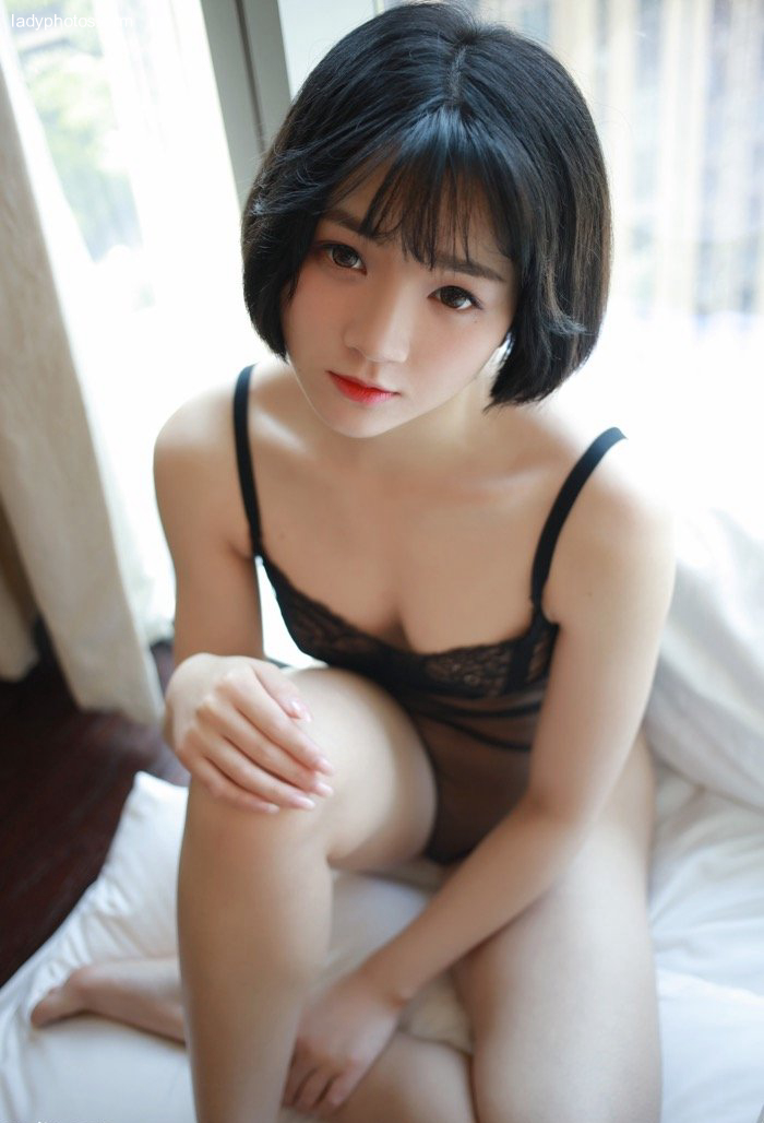 诱人何需肉弹？贫乳少女悦爷妖精,胸不够腿来凑 - 5