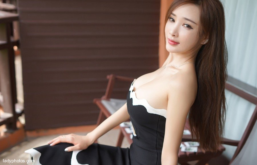 Beautiful breasts and legs all have gorgeous goddess Zhou Yanxi without holy light - 4