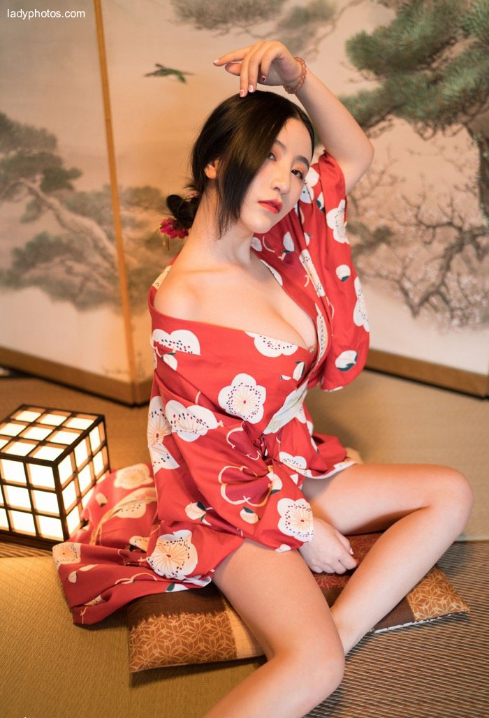 セクシーな美人の謝zhi馨の日本の風情の大きな塊は極限の誘惑を上演します。 - 4