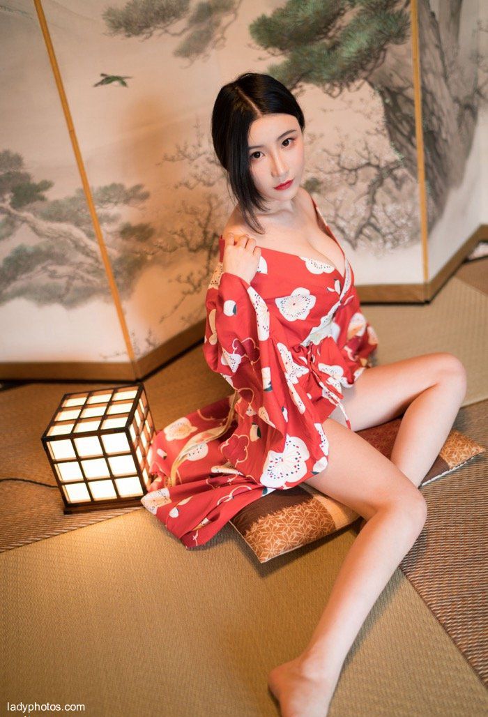 セクシーな美人の謝zhi馨の日本の風情の大きな塊は極限の誘惑を上演します。 - 3