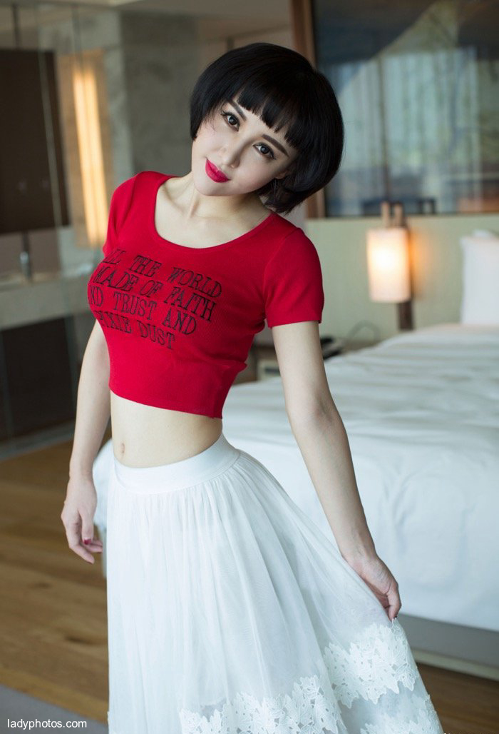 Short hair, ripe girl, Ye Zi Yi - 2