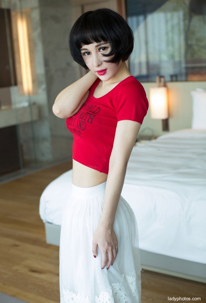 Short hair, ripe girl, Ye Zi Yi - 4