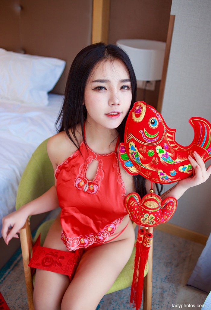 Xia Xue, the goddess's little sister, loves white skin and beautiful eyes - 1