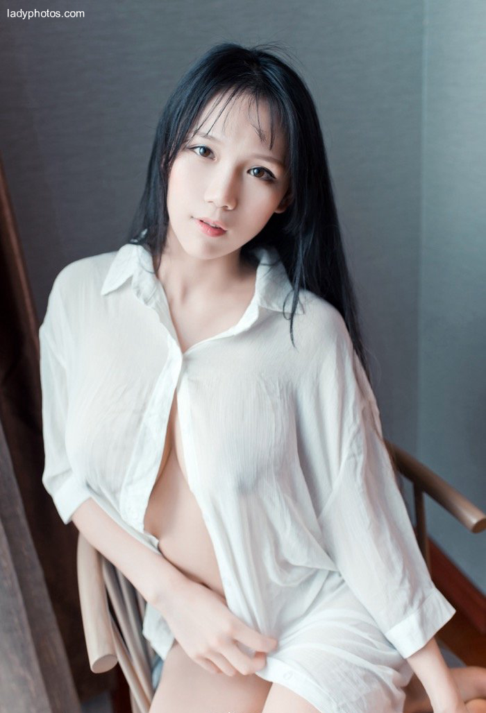 Model Li Keke's elegant and elegant temperament makes her attractive - 5