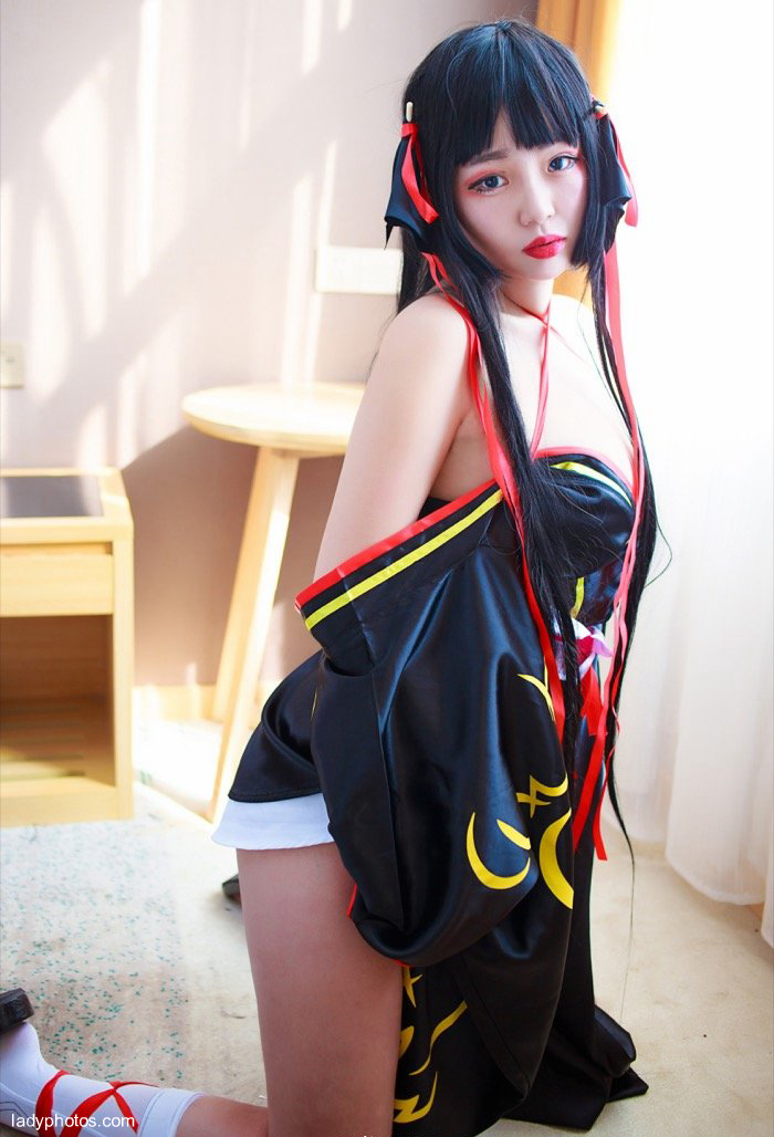 当SM女王玩起COSPLAY 羞耻捆绑妙不可言 - 1