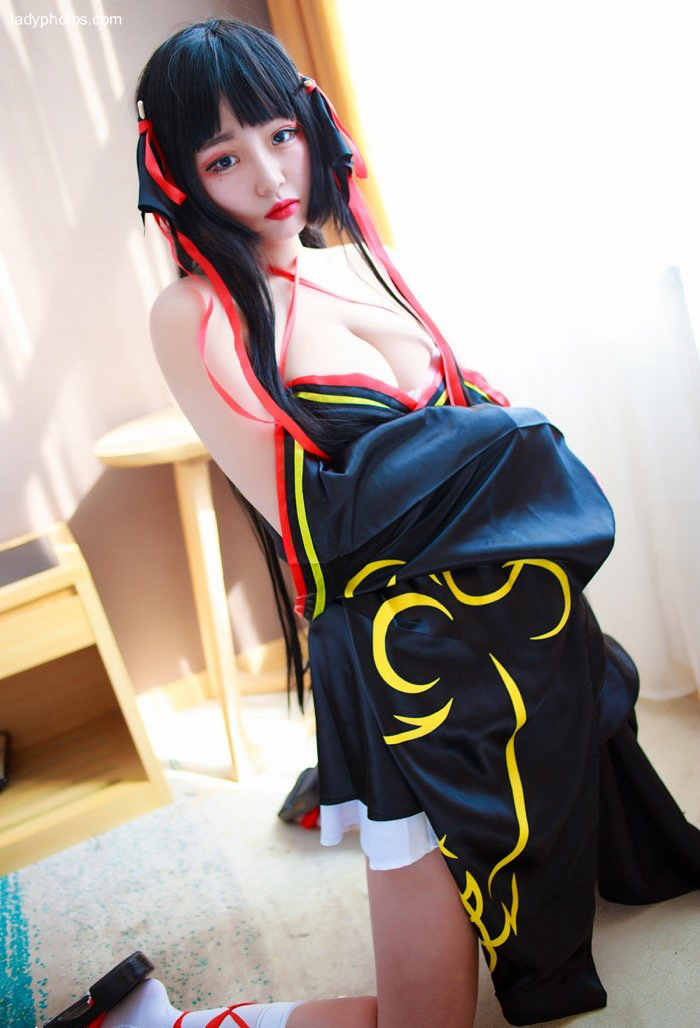 当SM女王玩起COSPLAY 羞耻捆绑妙不可言 - 2