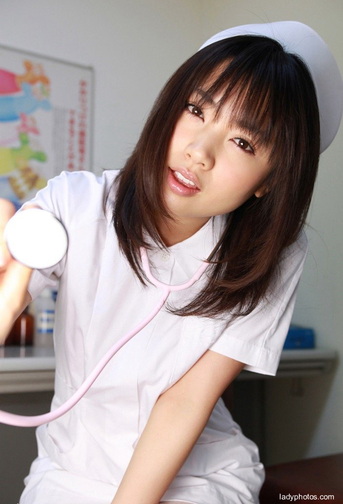 욕망 의 종횡 무진, 일본 의 미녀 이 동 요 가 풍류 간호사 역 을 맡아 당신 의 정복 을 기다 리 고 있 습 니 다. - 4