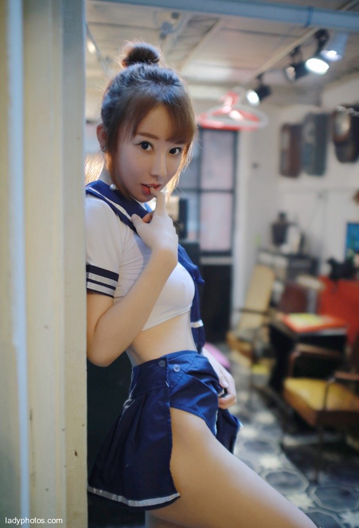 Sexy student sister Xia Xiaoxiao sailor suit - 4