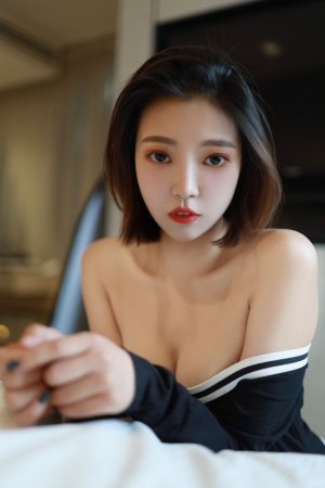 새로운 자 세 는 단발머리 의 미녀 풍 목 목 의 부 드 러 운 몸매 화면 을 자 물 쇠 를 풀 었 다.