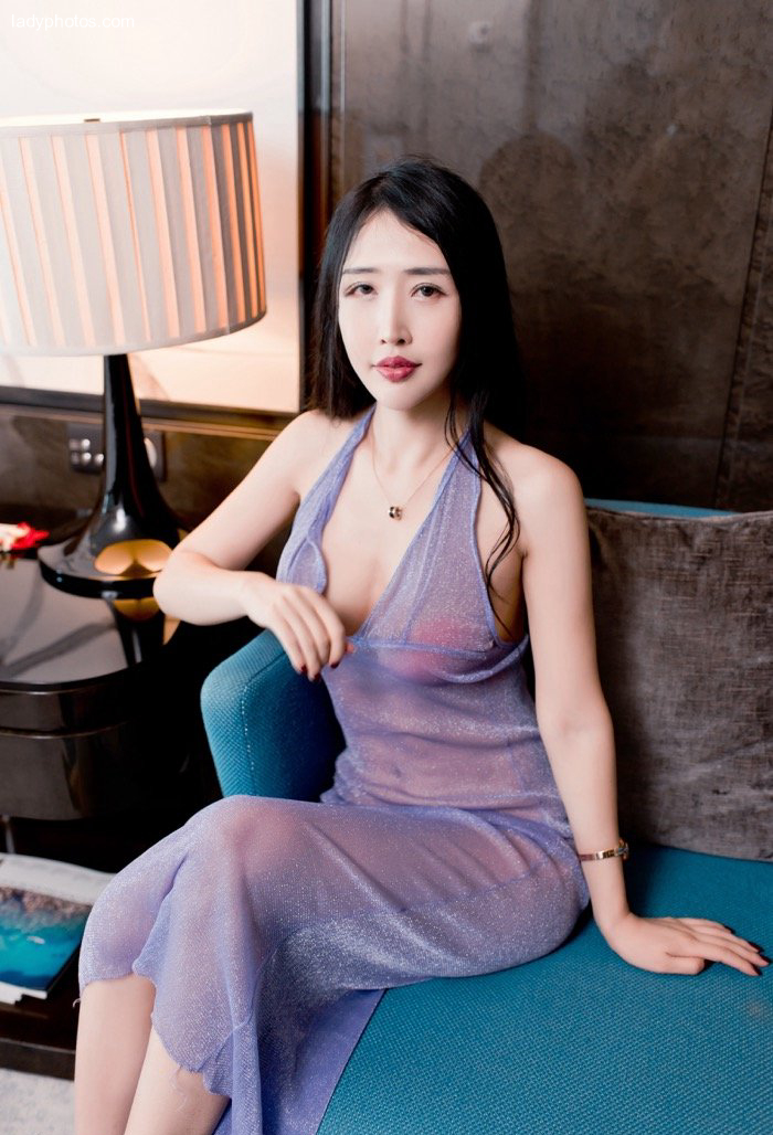 Yu Xinyan's lace pajamas are charming - 1