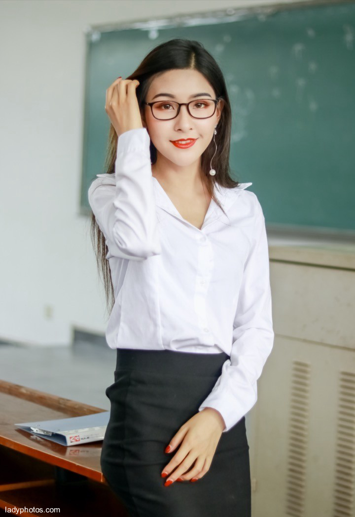 This may be what all boys dream of being a female teacher - 4