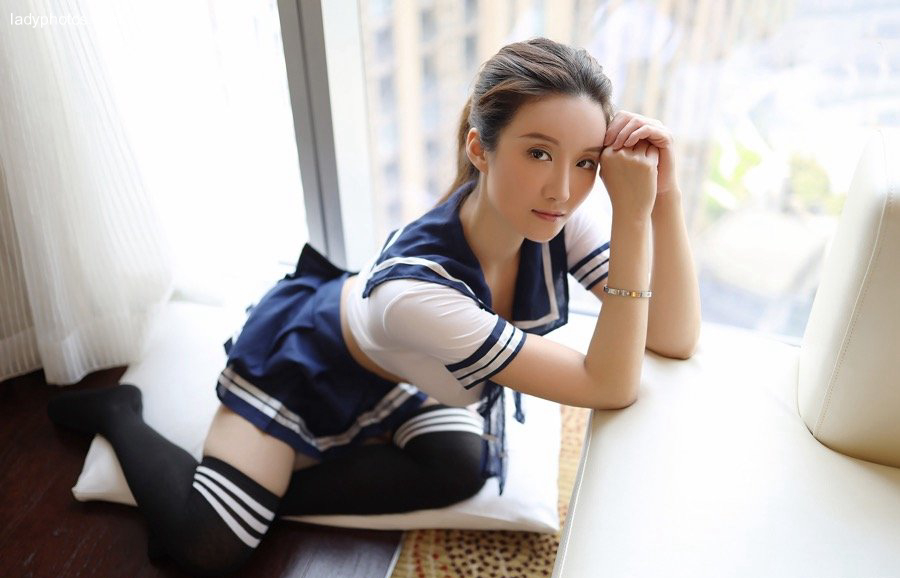 Jennanni_ Jen's role play in student uniform - 5