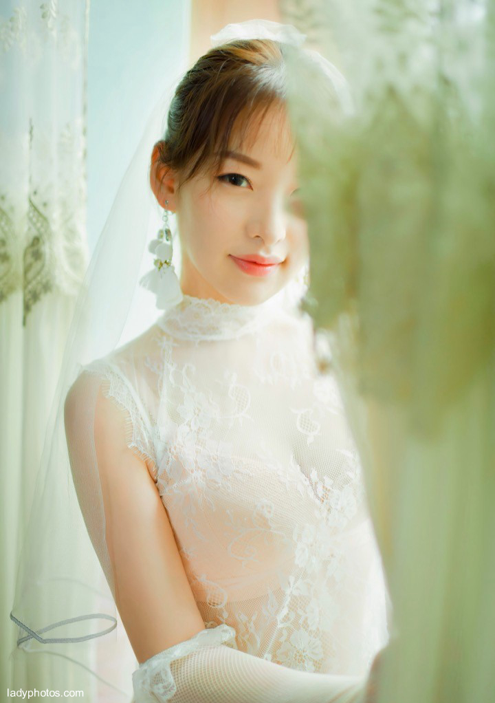 Come to the bridal chamber! The stunning beauty fan Jingyi's transparent wedding dress is waiting for you to ecstasy all night - 5