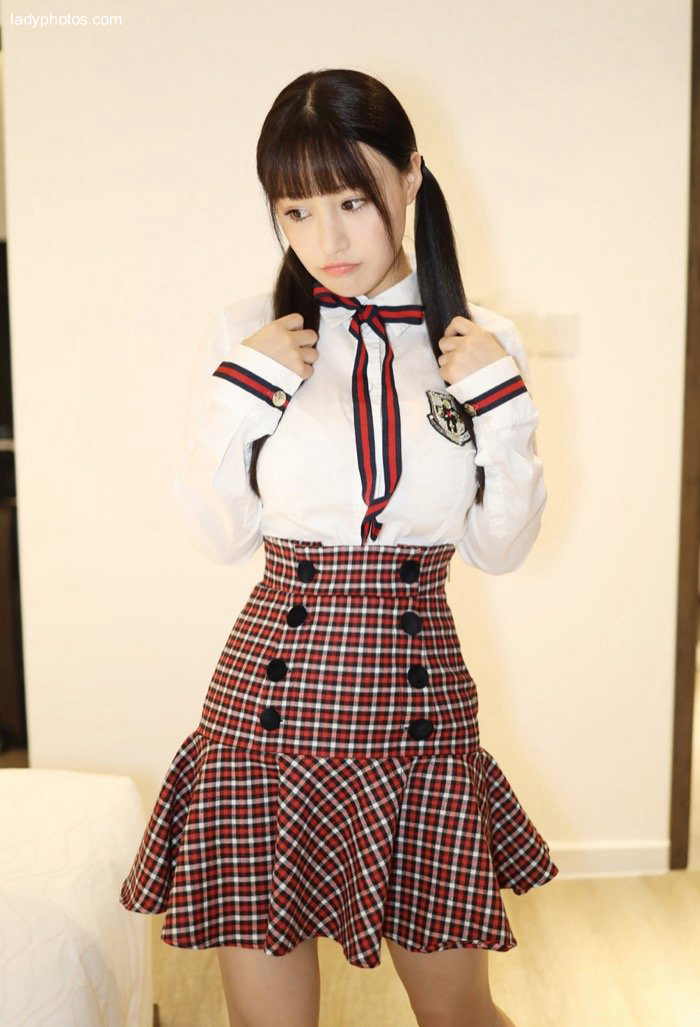 To satisfy your dream of engagement, Zhu Ke'er, a sweet and cute girl, is waiting for you to dress up as a student - 2