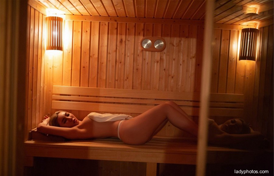 Lonely to be a girl Chinese medicine baby sauna room naked, wet and indulgent - 3