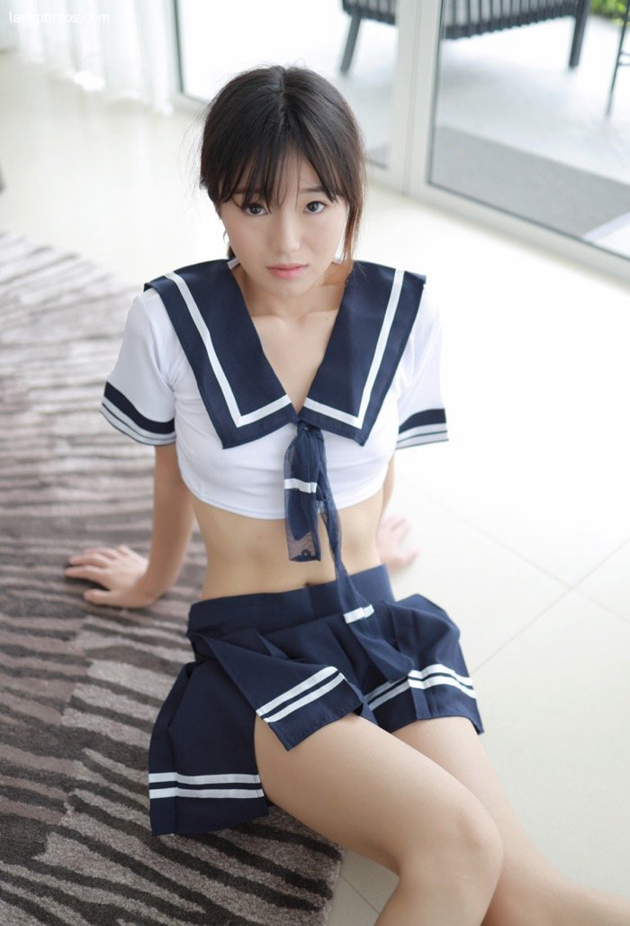 Girlish! Cute girl Yukio kurai sexy JK uniform knocks down otaku - 1