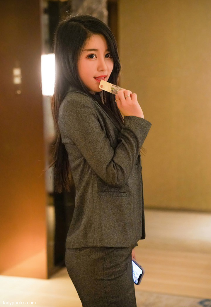 Bai Nen model Meiqi MIA sexy underwear has triple charm, and Qichi milk is coveted - 1