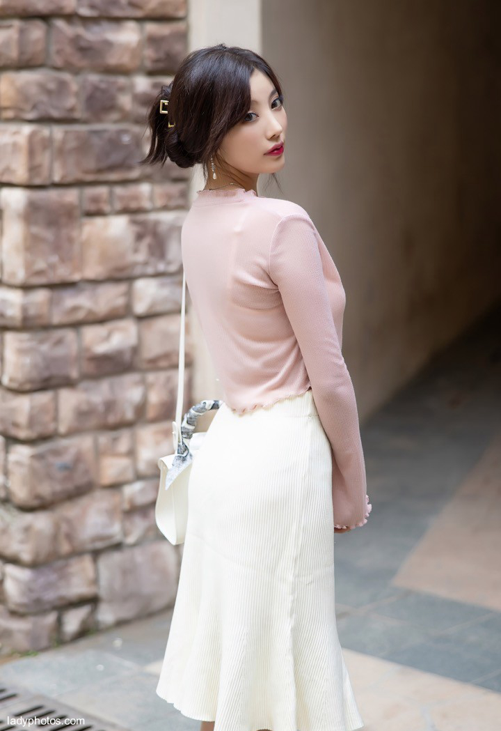 Charming, gentle and sweet, the goddess Yang Chenchen satisfies your fantasy of a wife - 4