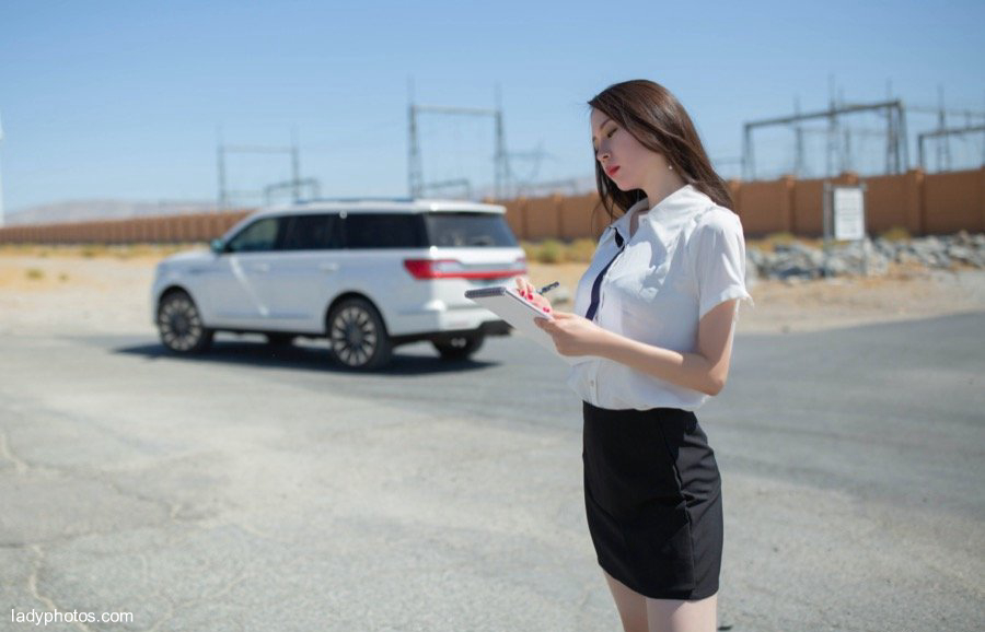 車を買うなら、遊んであげます。美人の夢を運転してみて、心の月は開けながら、いっしょに魂を売ります。 - 5