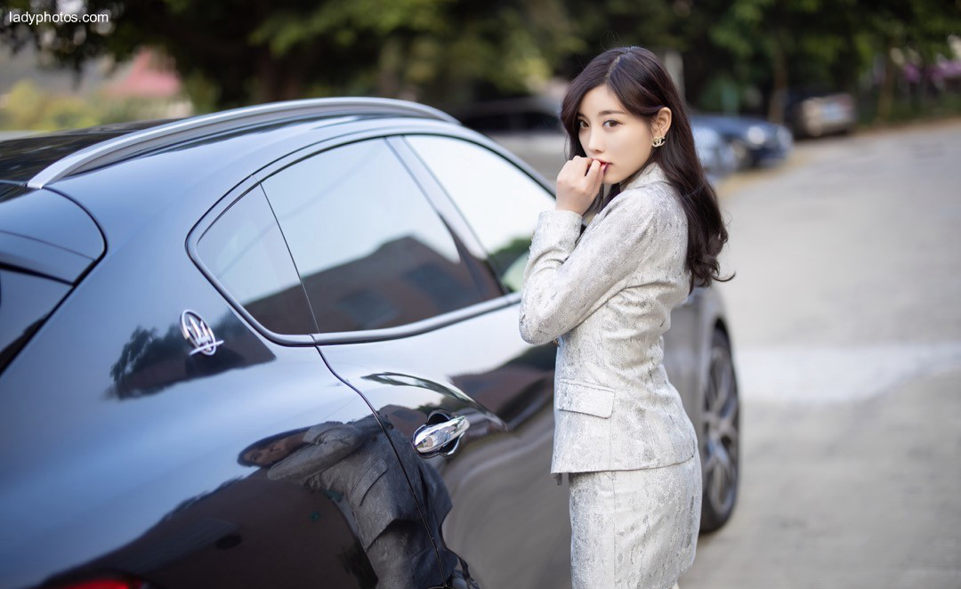 Sweet goddess Yang Chenchen sexy private house fragrant car beauty meets your life dream - 5
