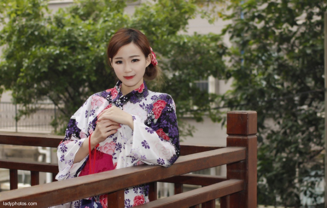 Beautiful and delicate kimono girl photo, sweet smile, beautiful - 5