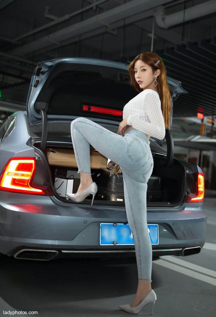 Fragrant car with beautiful underwear, special object Chen Xiaomiao, gorgeous car, charming and panting - 3