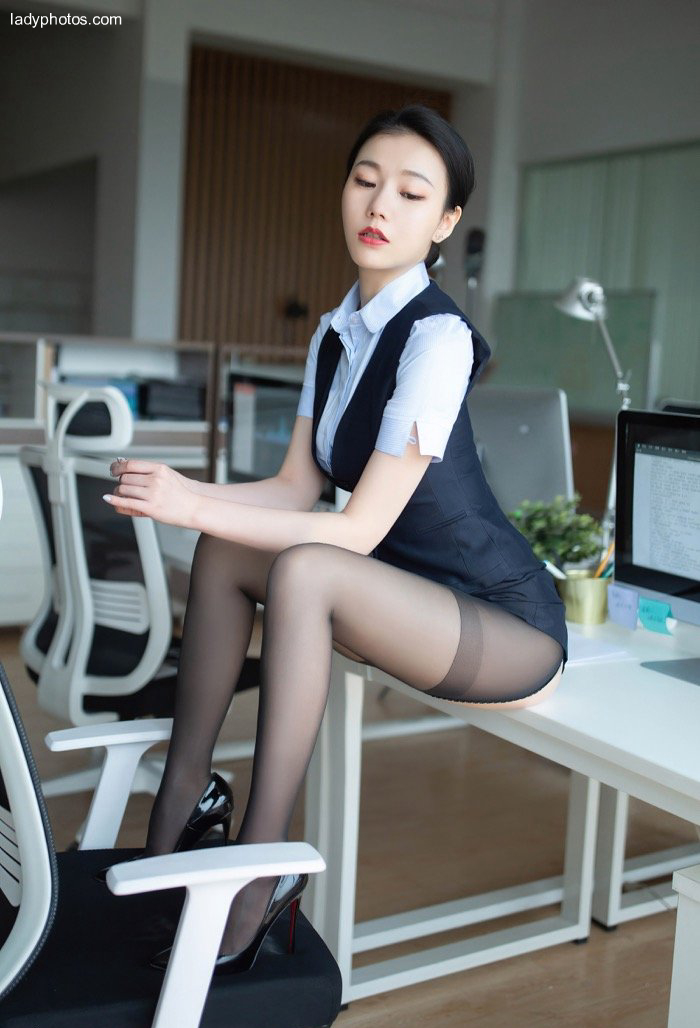 Enron maleah sexy blockbuster ol uniform secretary's Temptation - 3