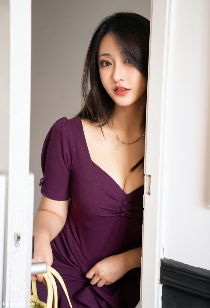 Lin Zixin, a sexy little wife - 1