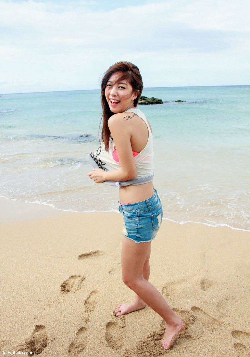 Pure girl Gu Guanyun beach sunshine - 4