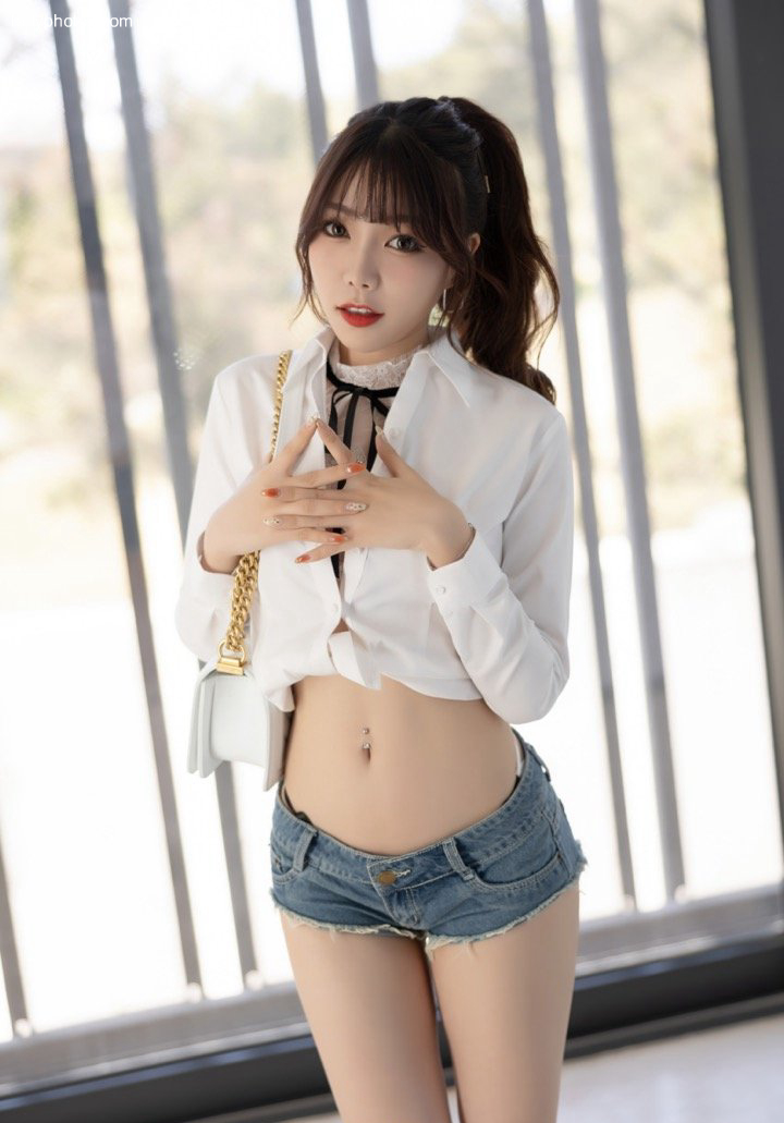 This waist, this leg, this little hip! Goddess Zhizhi's beautiful posture is hot and provocative - 1