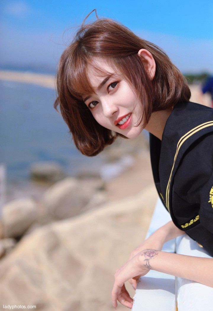 Healing Department JK uniform beautiful girl photo, beautiful painting style is extremely pleasing to the eye! - 2