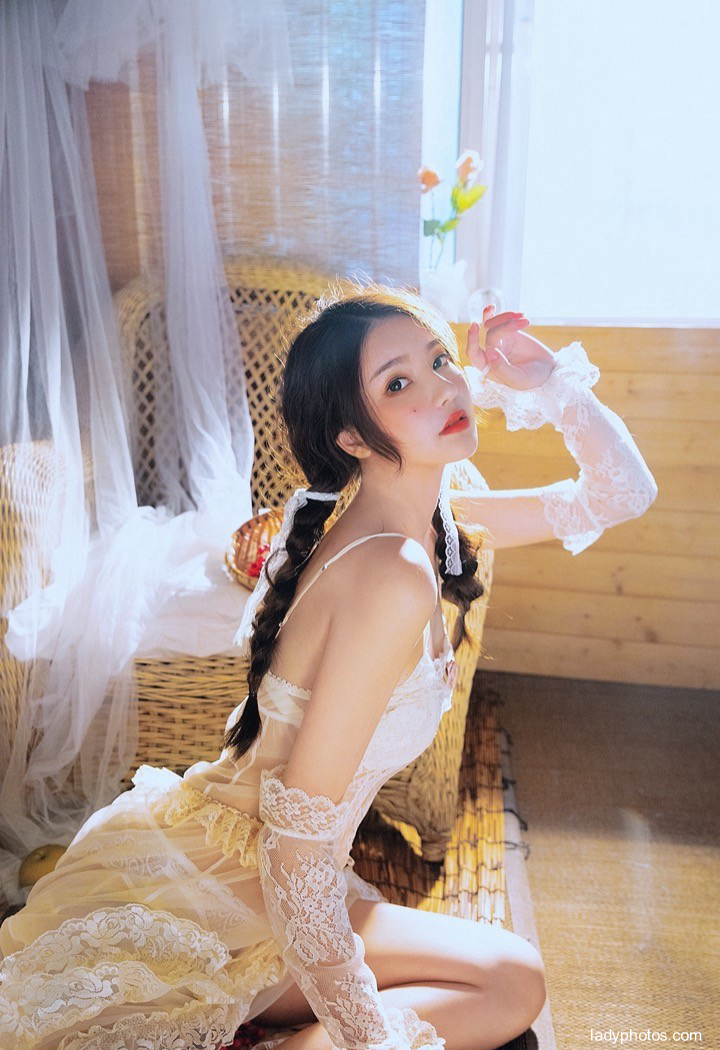 唯美性感的美女小姐姐 简约清纯显露迷人魅力 - 5