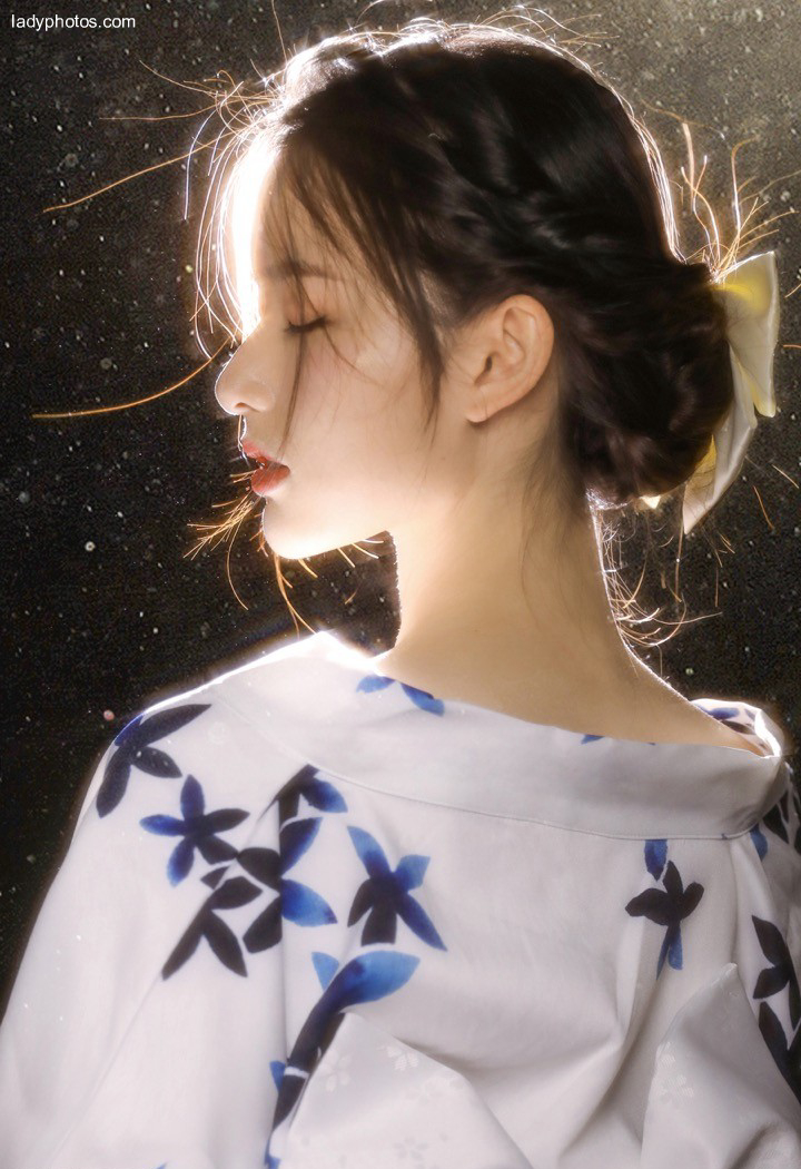 Intelligent and elegant kimono beauty super photographer takes peerless light - 4