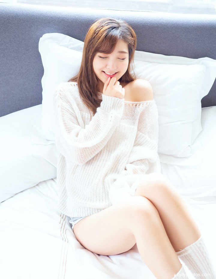 Cute girl private house photo, sweet and lovely, suitable for being a girlfriend - 1