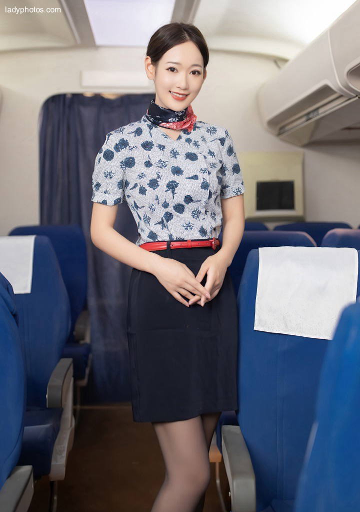 The seduction of stewardess touches the captain's sweet goddess Tang Anqi, who is graceful and beautiful - 1