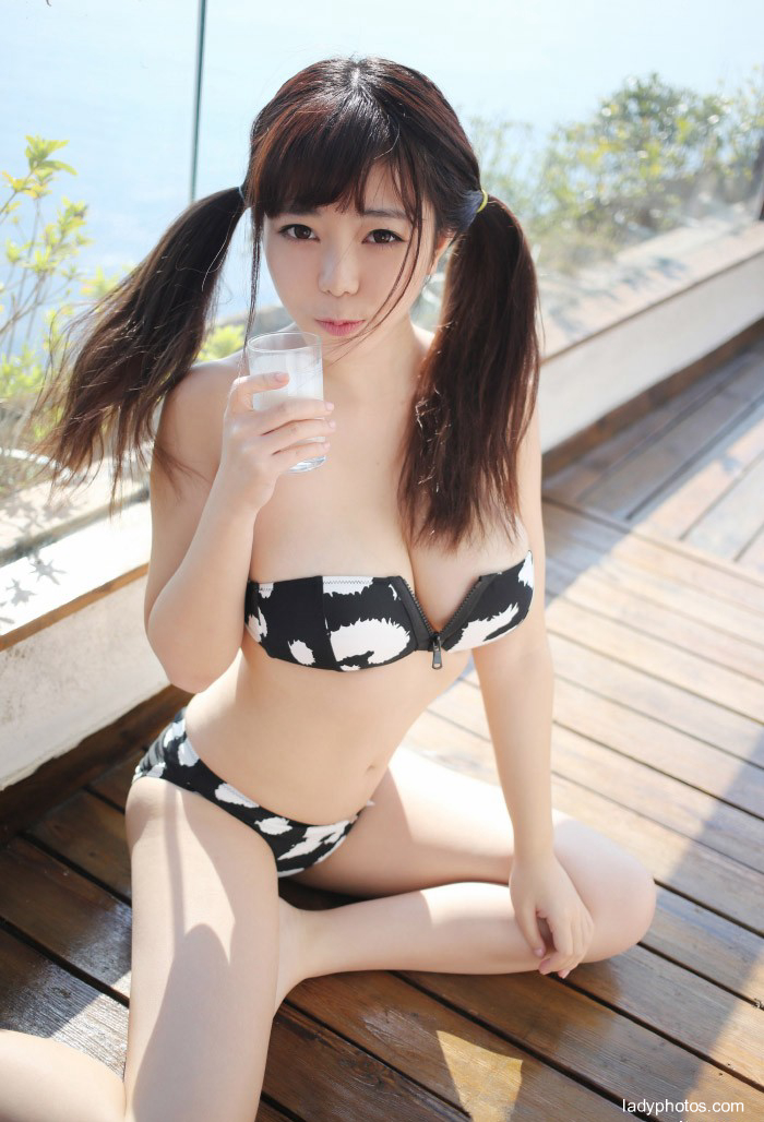 Liu fei'er, the best milk in swimsuit - 1