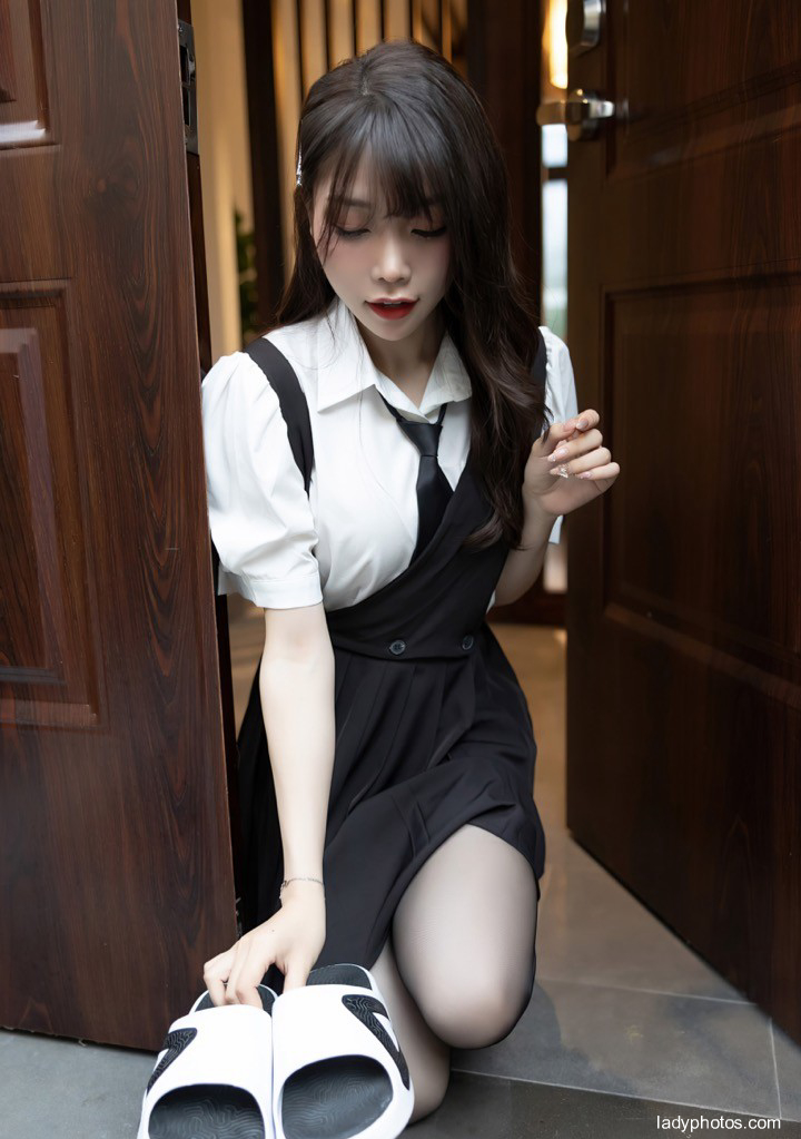 Your exclusive maid, Zhizhi booty, is gentle and clever, but it makes your blood boil - 3