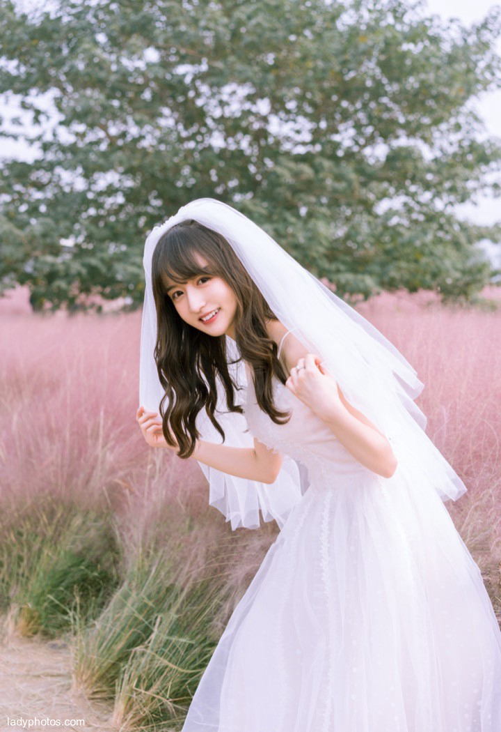 Pink and Dai confused the girl's heart. The portrait of the beautiful girl's wedding dress was simply dreamy - 2