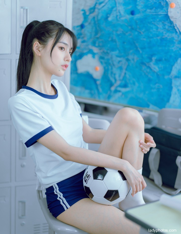 The cure department is a Sunshine beauty, wearing sports clothes and shorts to show her slender long legs - 5