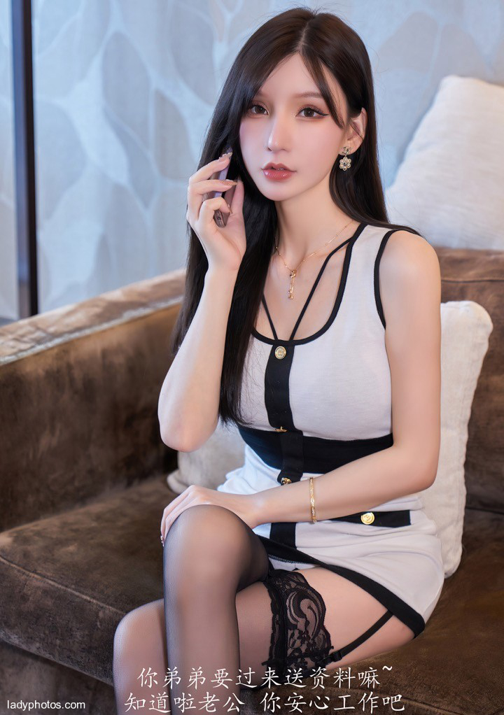 Sister-in-law is really attractive! My wife Zhou Yuxi seduces my uncle to stage a green hat plot - 1