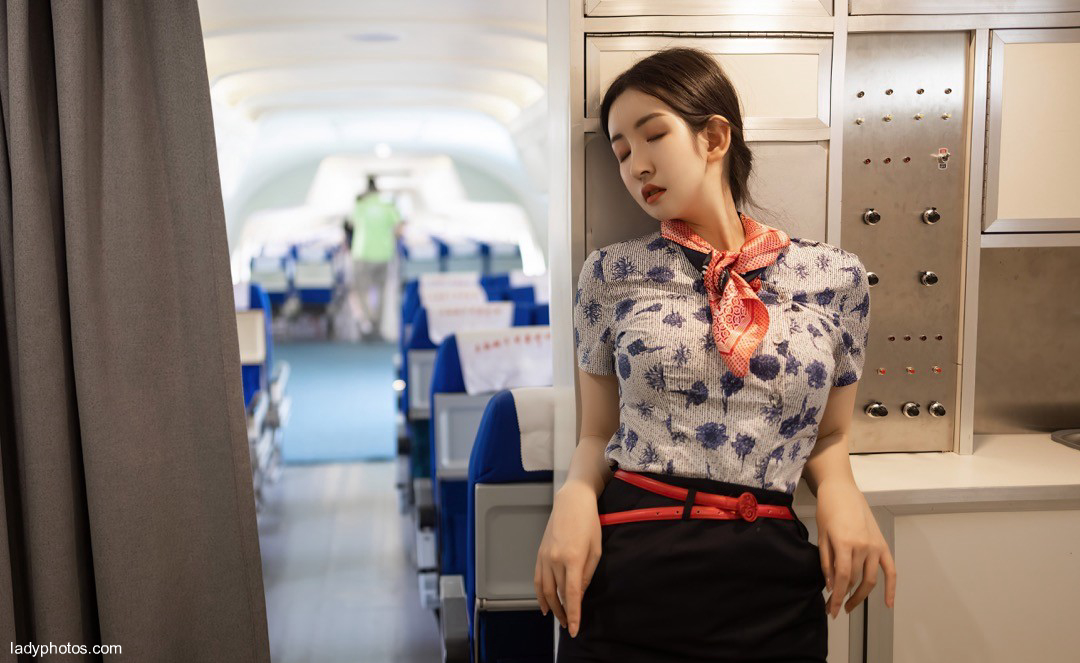 Welcome to meizhitu Airlines private stewardess Shen Mengyao for personal service - 5