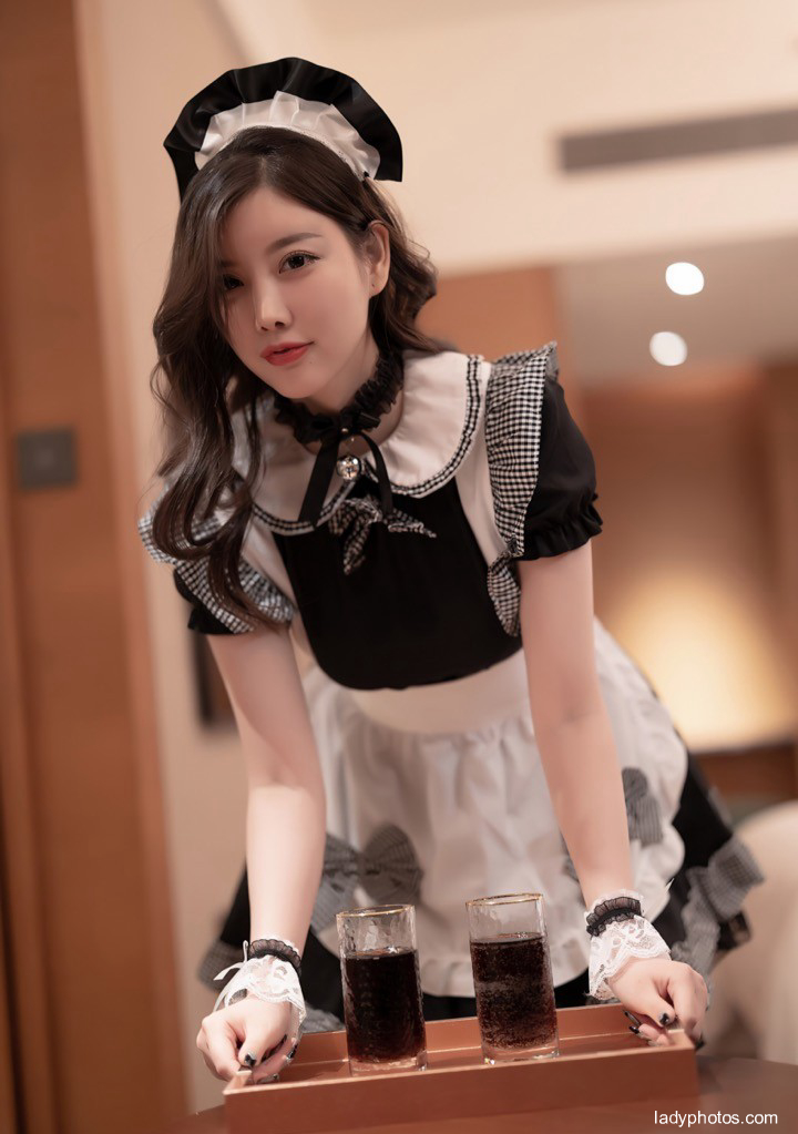 Gentle, clever and beautiful, the Maid Dress up at the mercy of others - 5