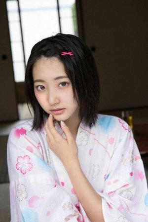 Japan's purest female high school student, lingnai Takeda, is fresh, tender and lovely