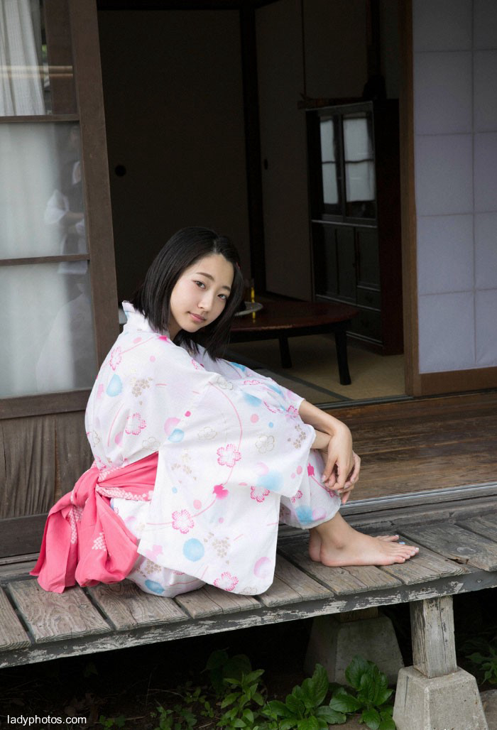 Japan's purest female high school student, lingnai Takeda, is fresh, tender and lovely - 1
