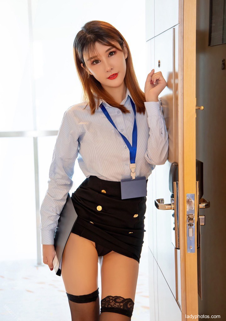 Xia Momo, the Secretary, knocks at the door: boss, I will play with you after signing - 5