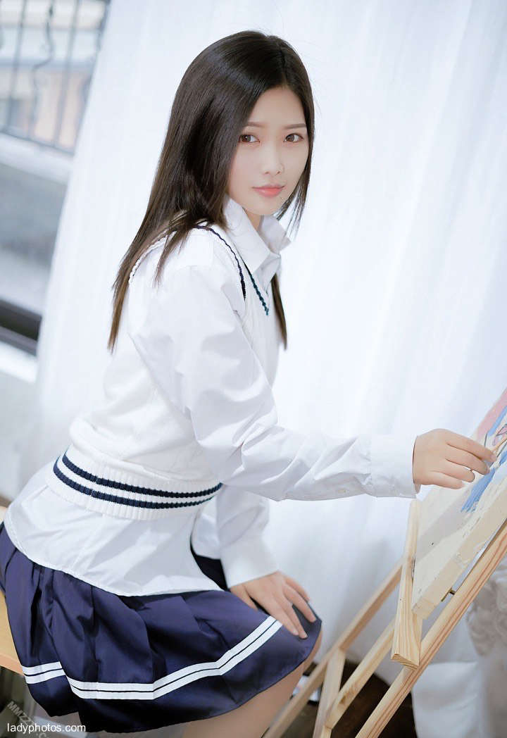 Beautiful face, dissolute heart, younger sister Xing Meng devoted herself to art - 1