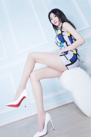 黑丝裤袜 连身短裙 Beautyleg 美腿写真 No.2029 Perri