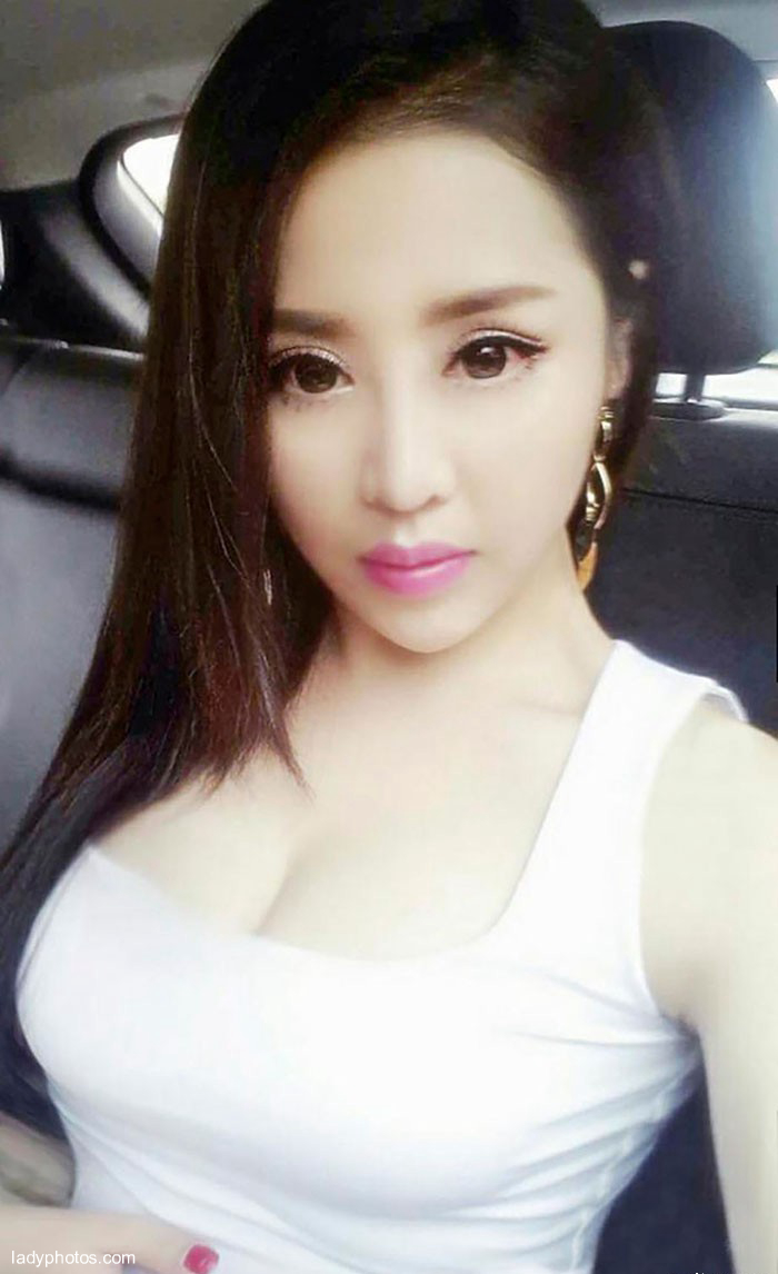 Xiangyan shock! Student sister Xizi hotel becomes the queen of pop milk SM in seconds, enchanting and full of Aura - 2